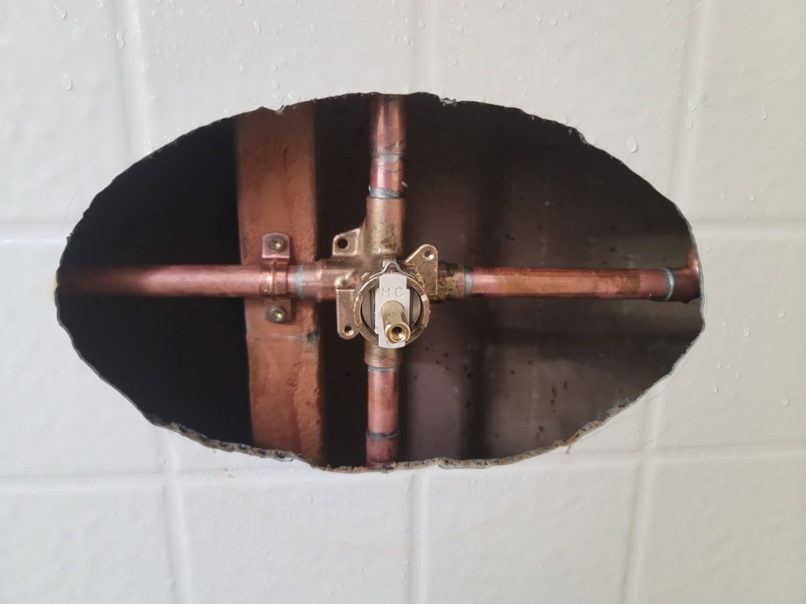 Revitalize Your Shower with Expert Plumbing image